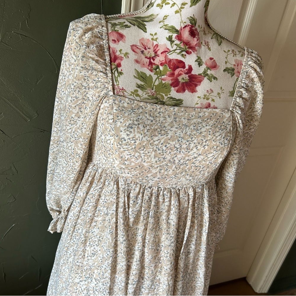 Storia Cream Floral Maxi Dress - Picture 2 of 3